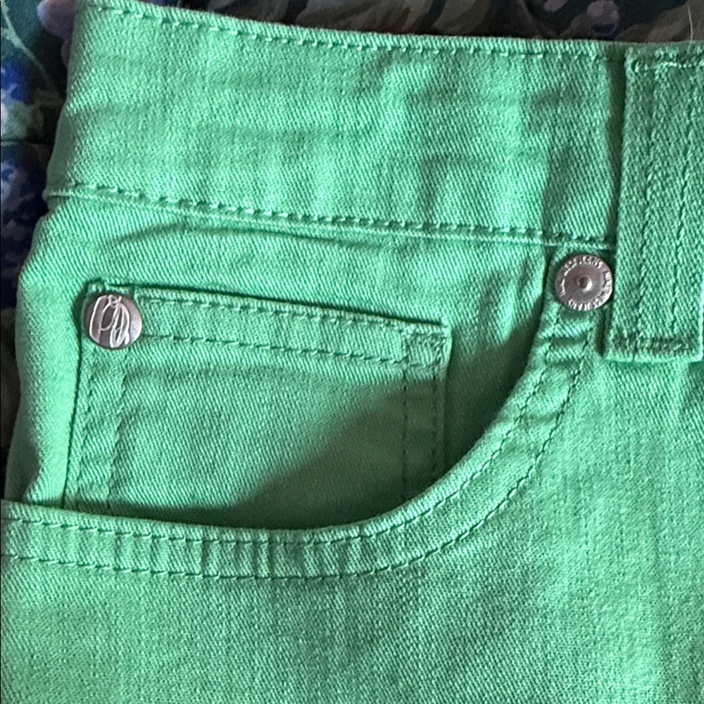 Nine West Mint Santa Monica fit Green Jean Shorts - Picture 7 of 9